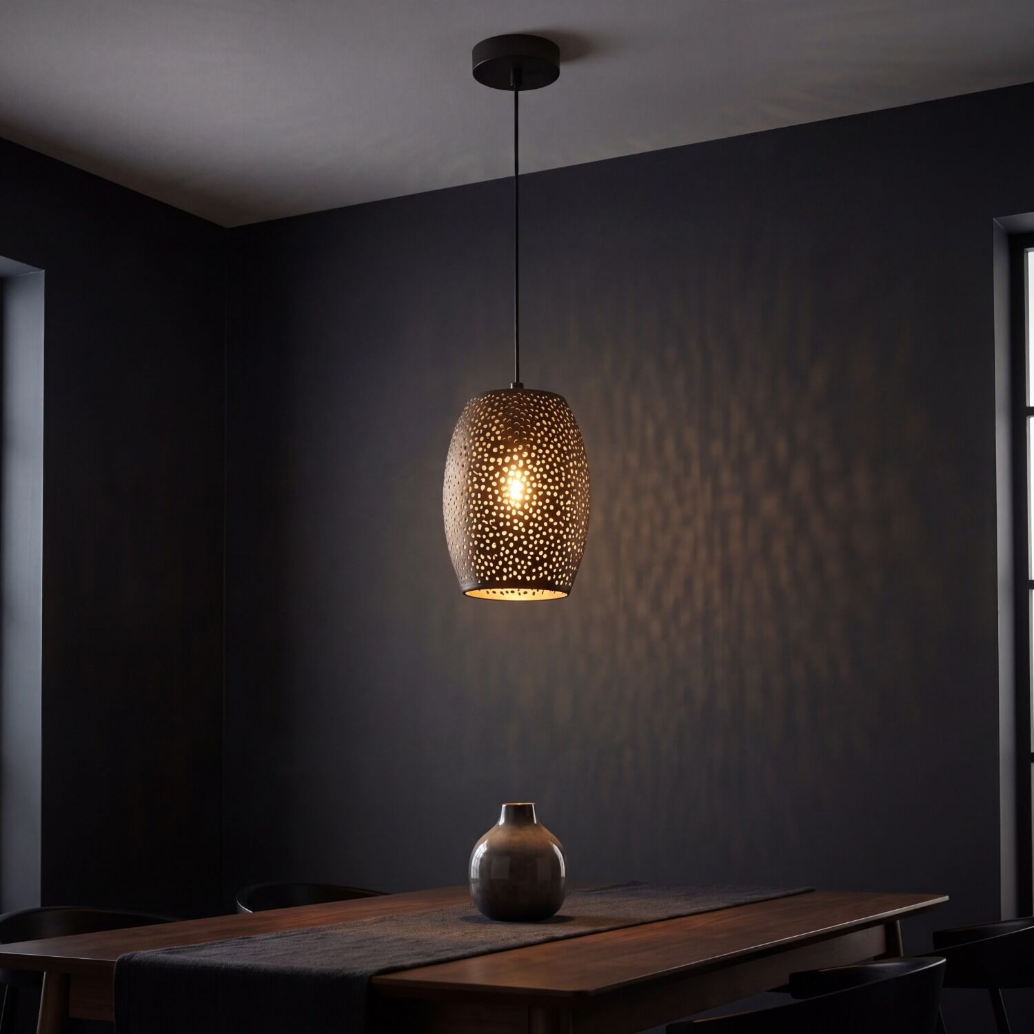 haengelampe-pendelleuchte-schwarz-haengelampe-wohnzimmer-vincent-1x-e27-bis-60-w-schwarz-gold-baustahl-modern-le91299-02 pendant light, hängelampe, metall durchbrochen, dunkle wände, esszimmer