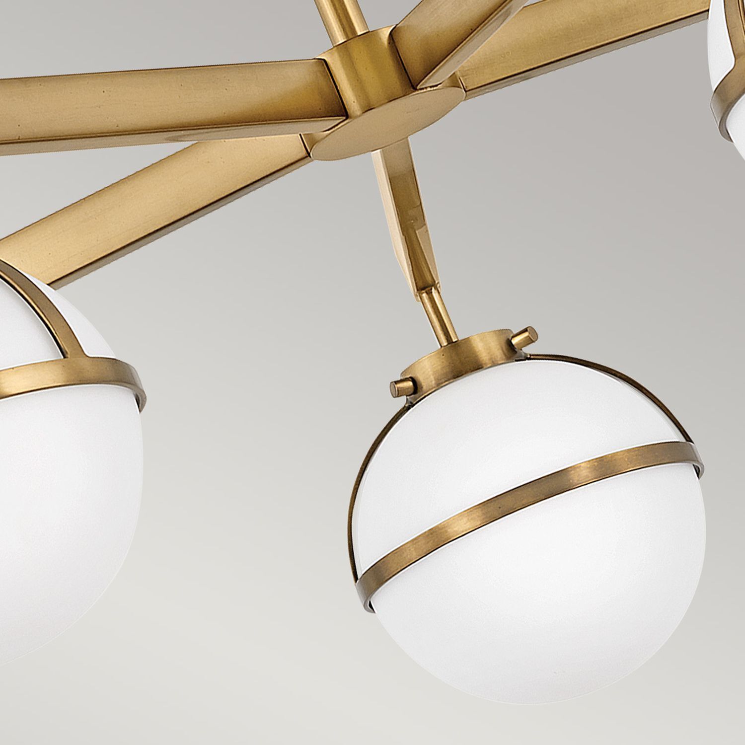 Deckenleuchte Badezimmer IP44 81,3 cm breit Messing Antik Weiß Deckenleuchte, Kugel-Lampe, Metall brass, Weißes Glas, Design-Licht