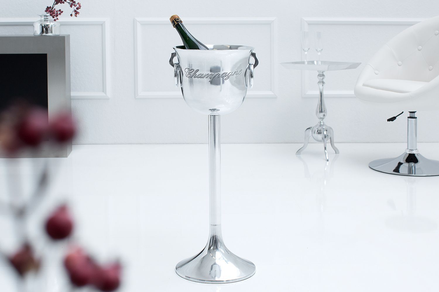 Glas, Mobiliar