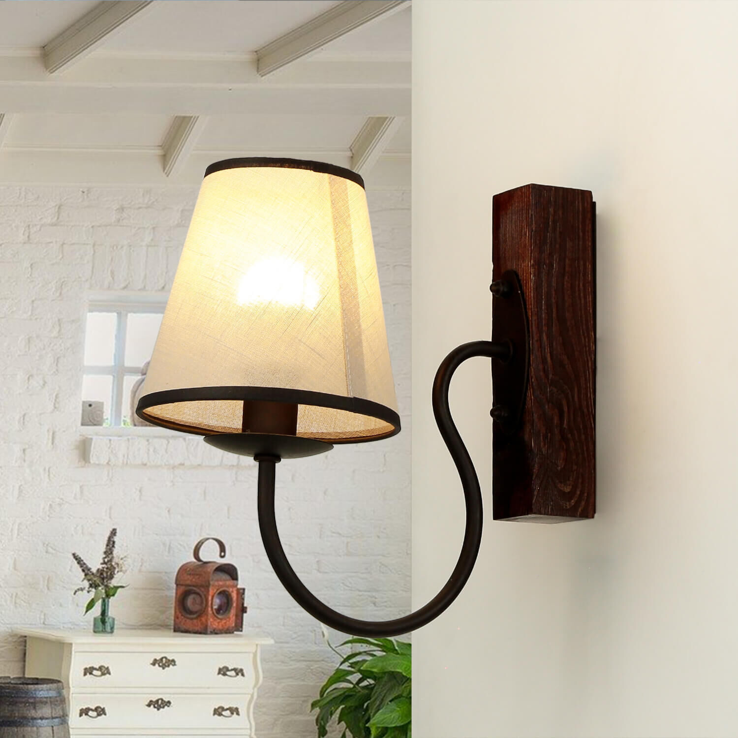 Wandleuchte mit Schirm Braun Beige Landhausstil Lampe