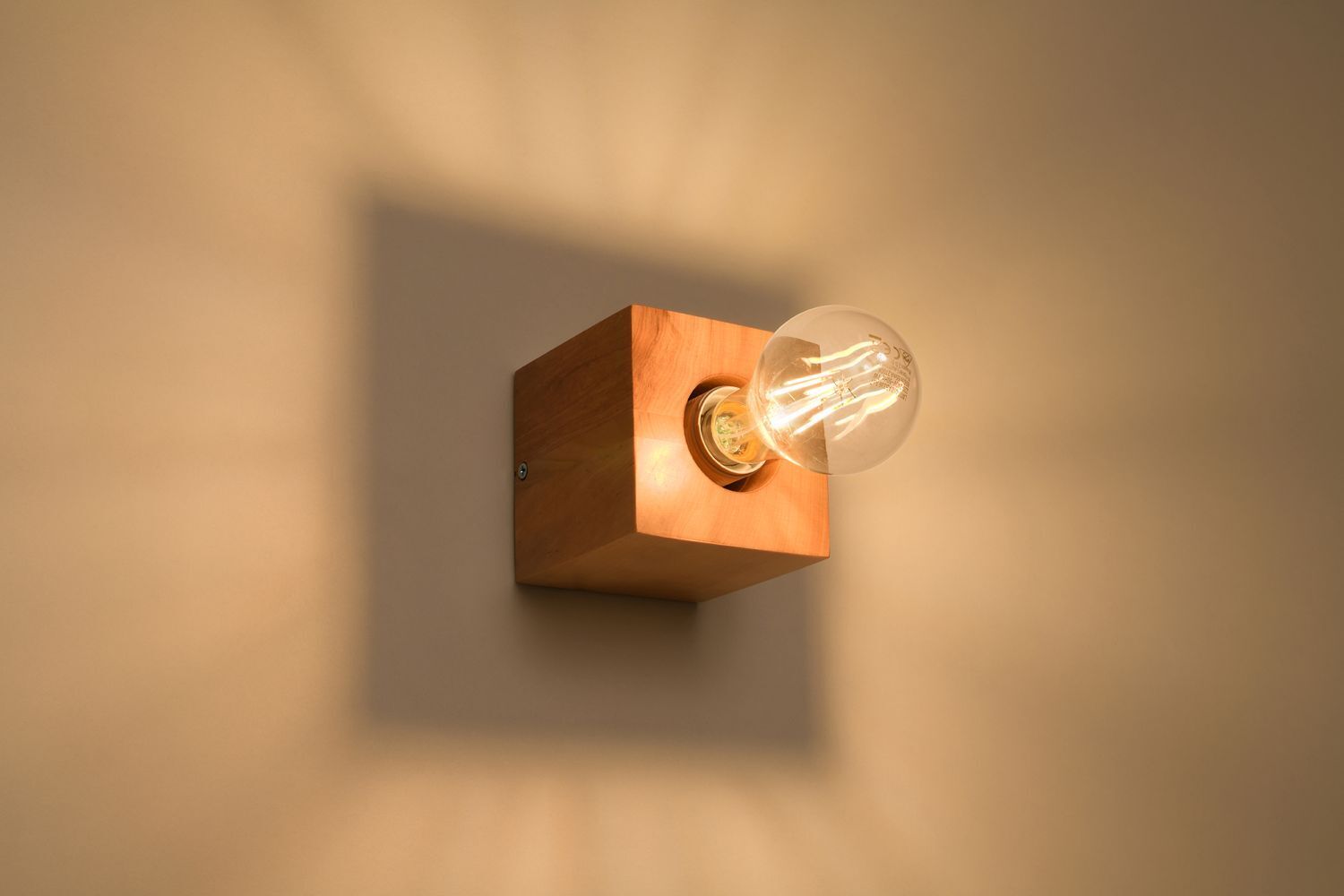 Wandleuchte LABERIA Holz Würfel B:10cm Modern kompakt