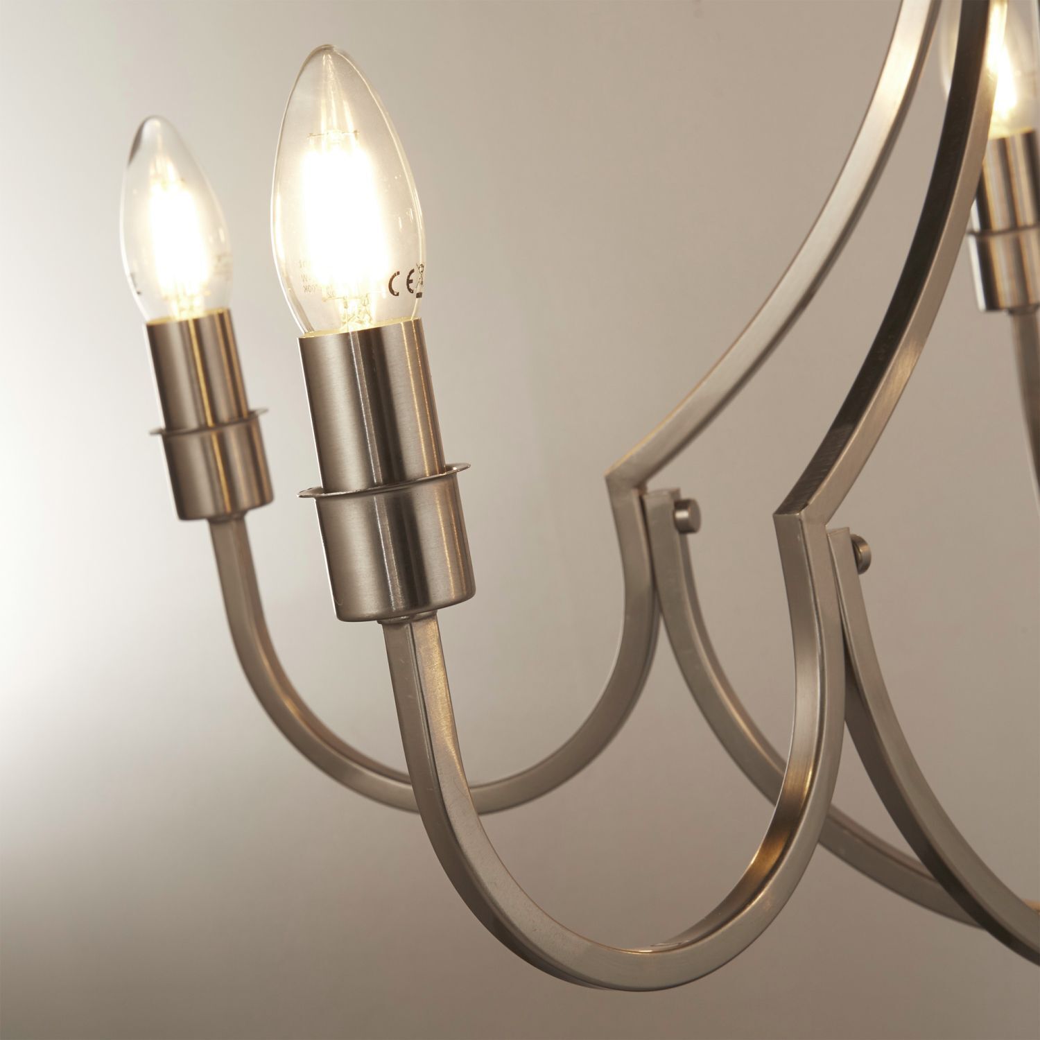 Kronleuchter Metall Rustikal Ø 65 cm in Silber 5-armig E14