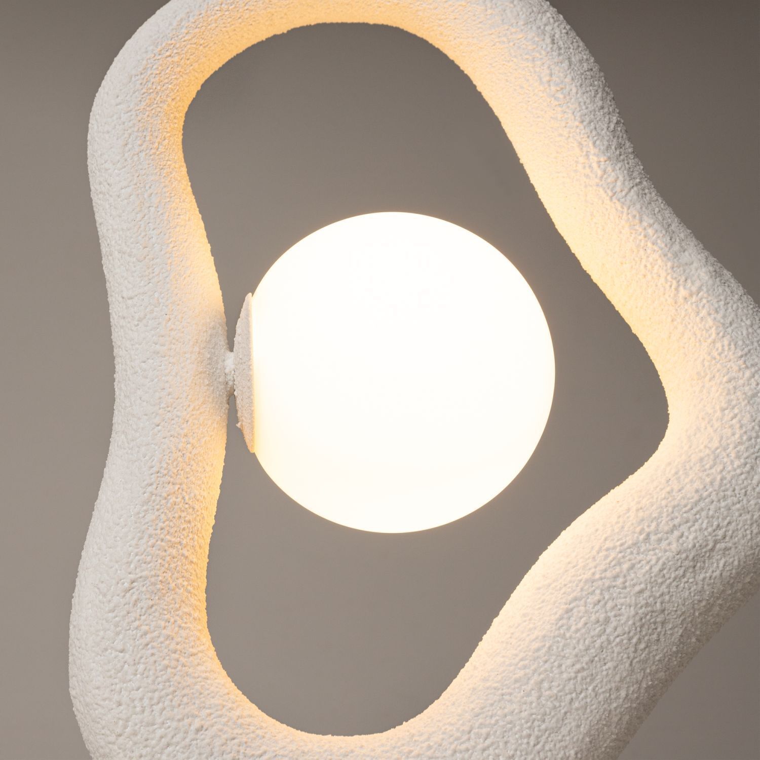 Weiße Pendelleuchte Beton Glas L:27,5 cm G9 blendarm Licht, Lampenschirm, Stehlampe, Modern, Kugellicht