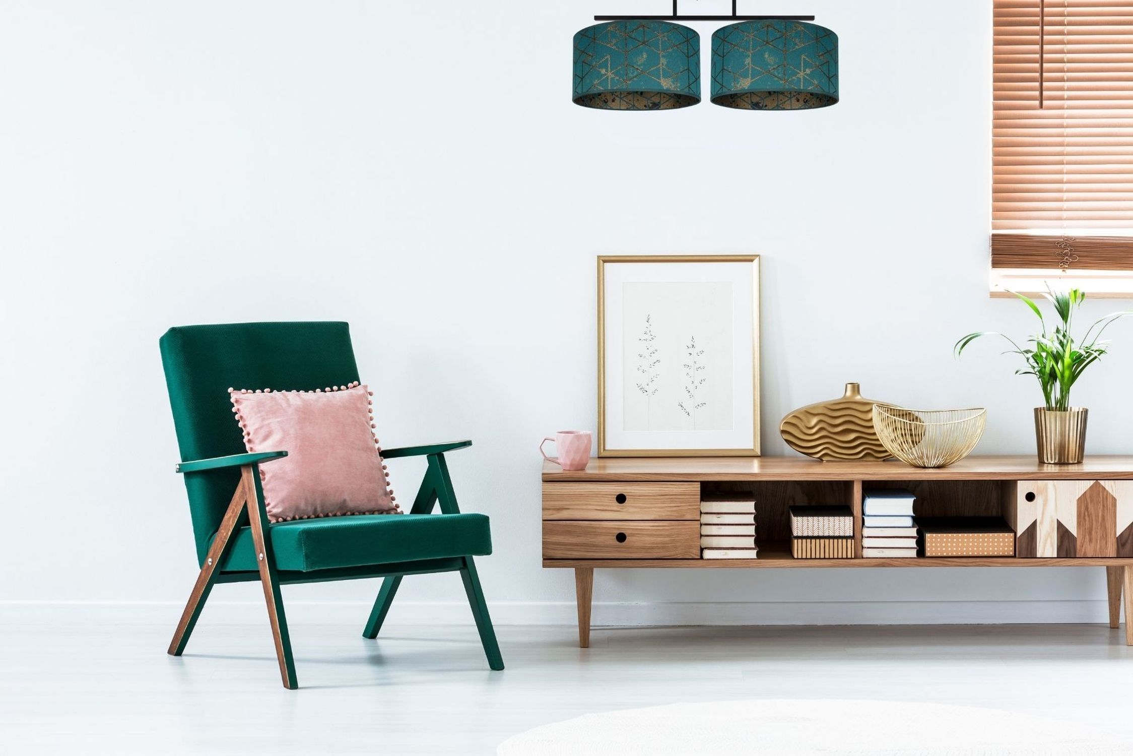 wohnzimmer, stuhl, sideboard, deko, pflanze