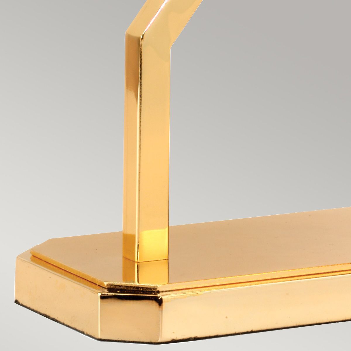 Lampe de table en or ivoire E27 68 cm tissu métal