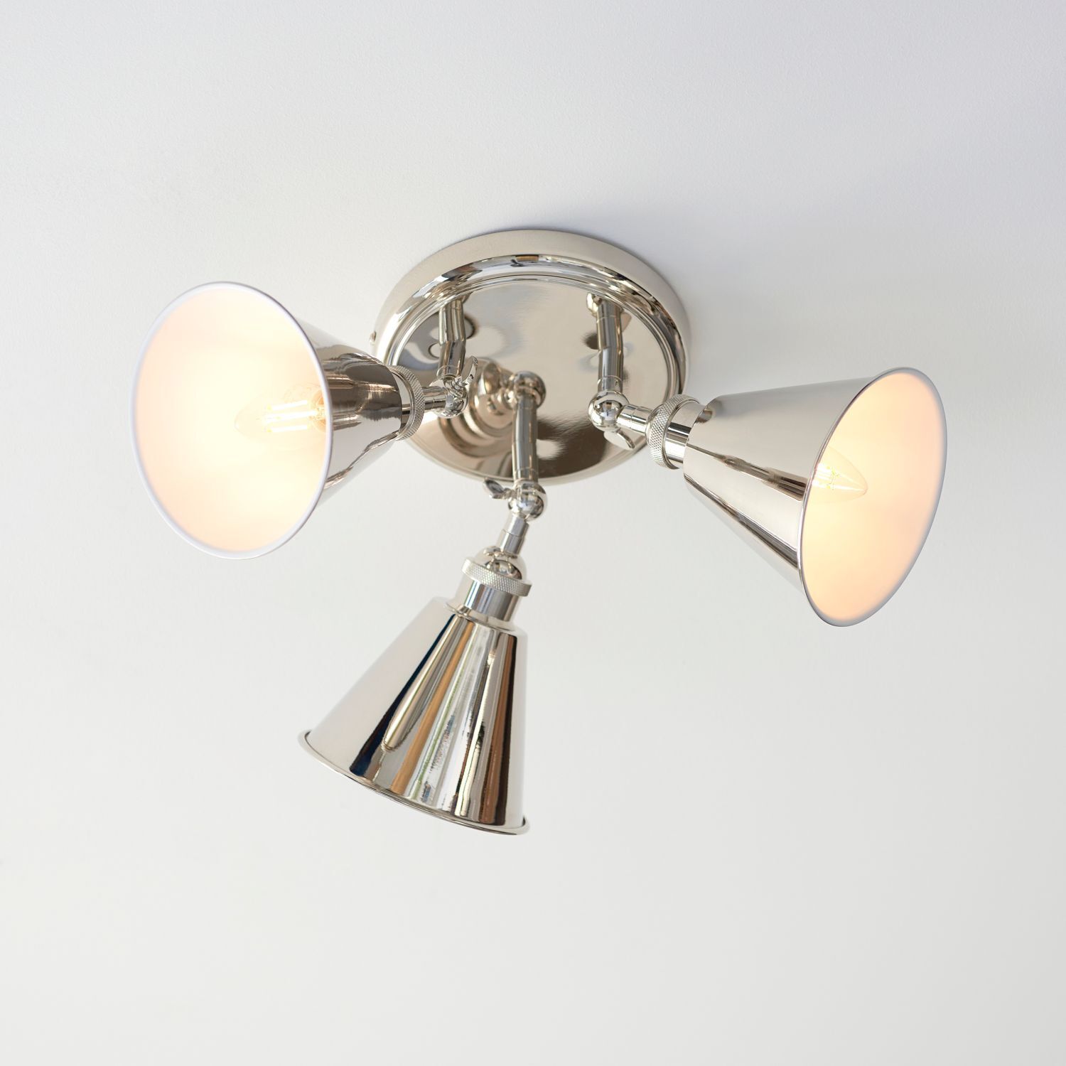 Beleuchtung, Lampe, Leuchte, Zimmer, Duscharmatur