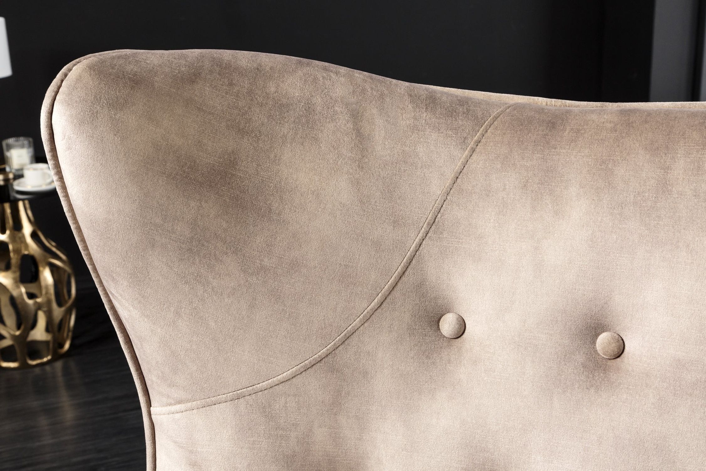 Ohrensessel Samt Beige Creme mit Armlehne Chesterfield Kissen, Dekoration für Zuhause, Mobiliar, Innenarchitektur