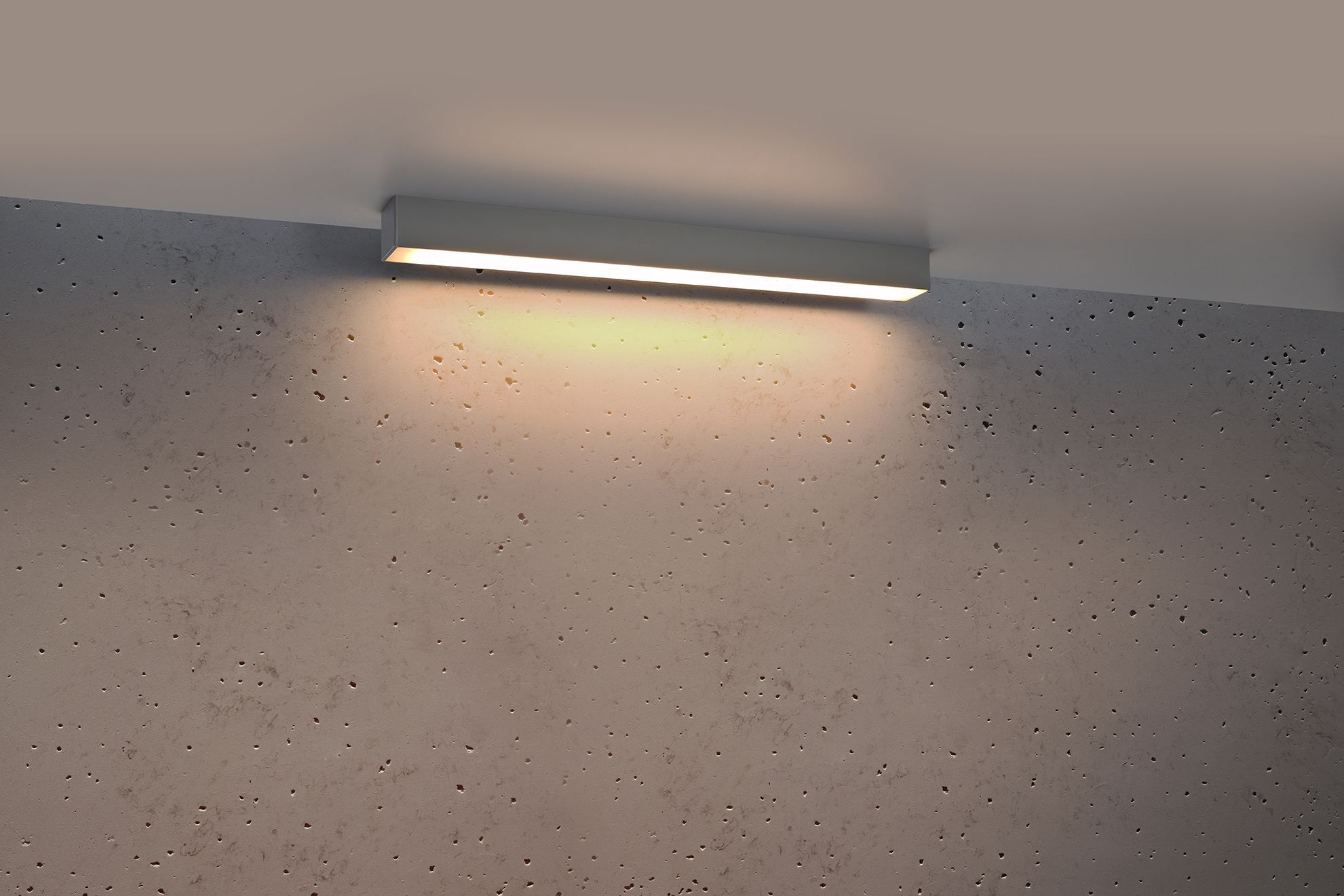 Plafonnier LED métal 67 cm de long faible éblouissement 3000 K gris