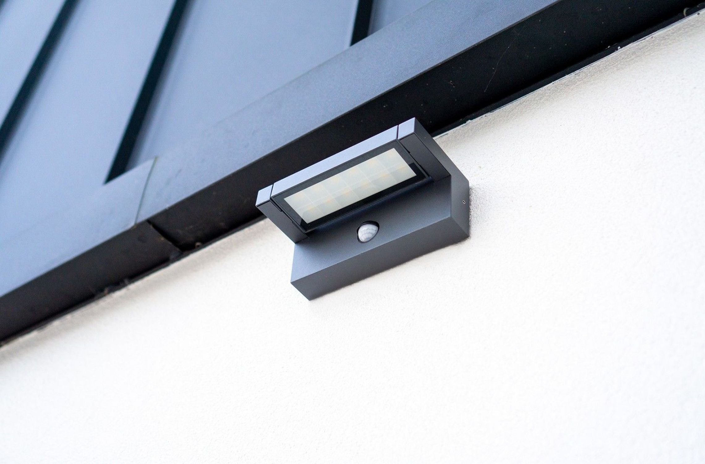 LED Wandlampe Außen mit Bewegungssensor Aluminium Glas Fenster