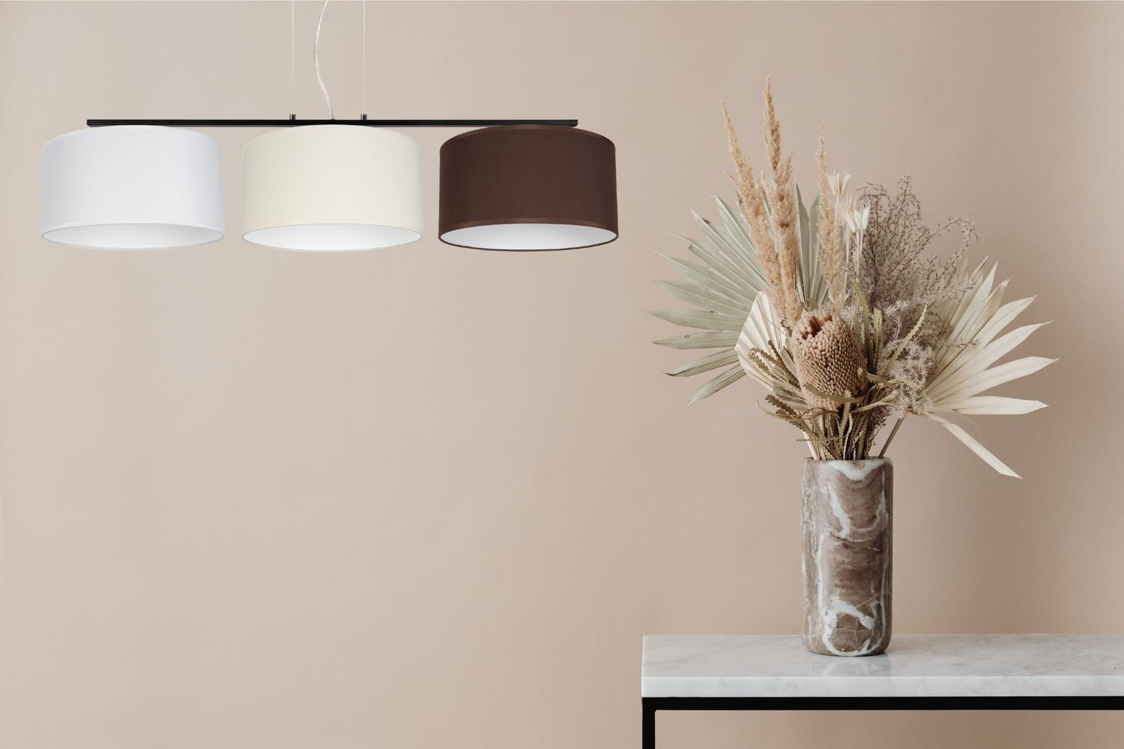 Deckenlampe, Hängelampe, drei Schirme, braune Schirme, neutrale Deko