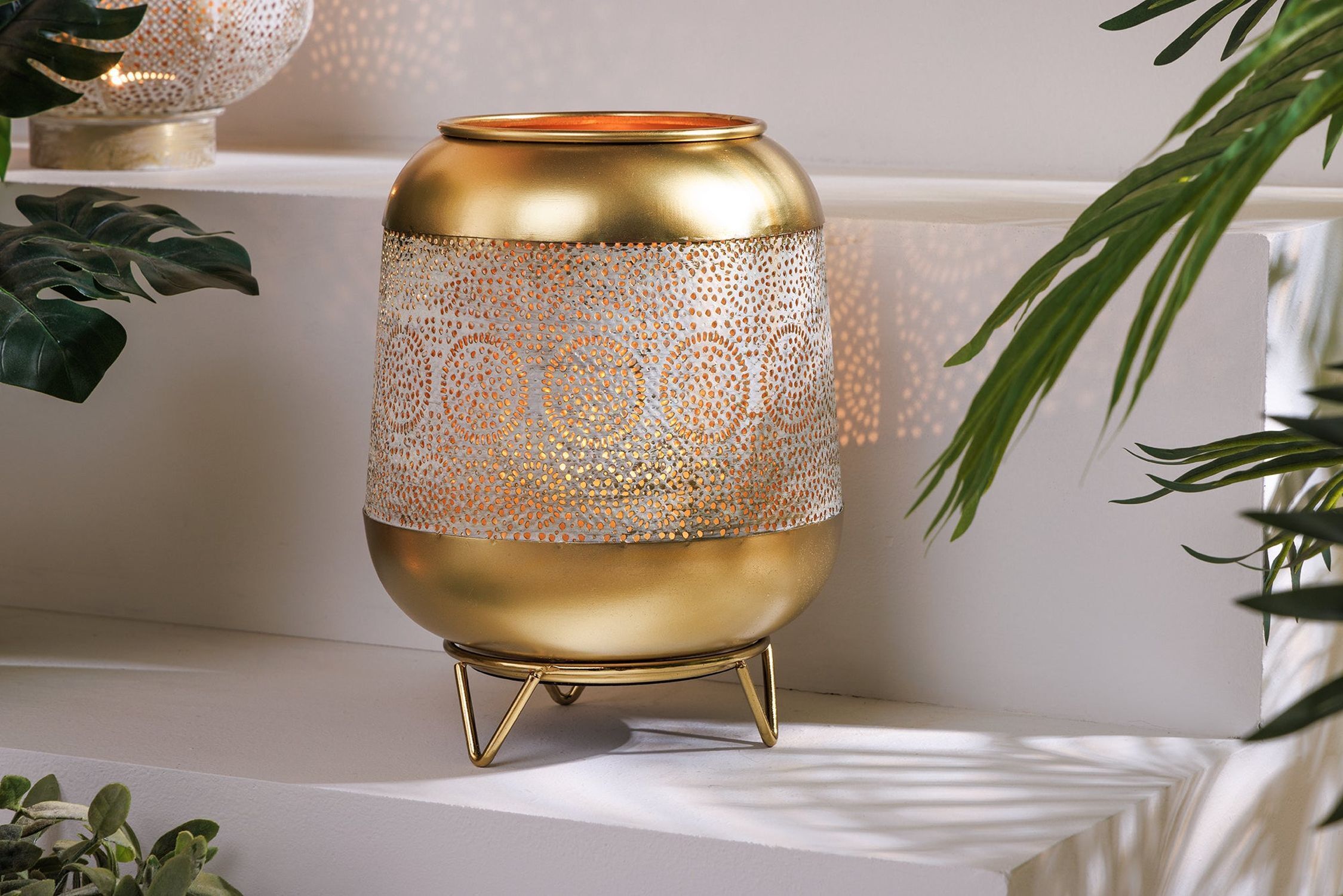 Kerzenhalter Weiß Gold aus Eisen H: 25 cm Handarbeit Kochgeschirr, Topf, Lampe, Glas