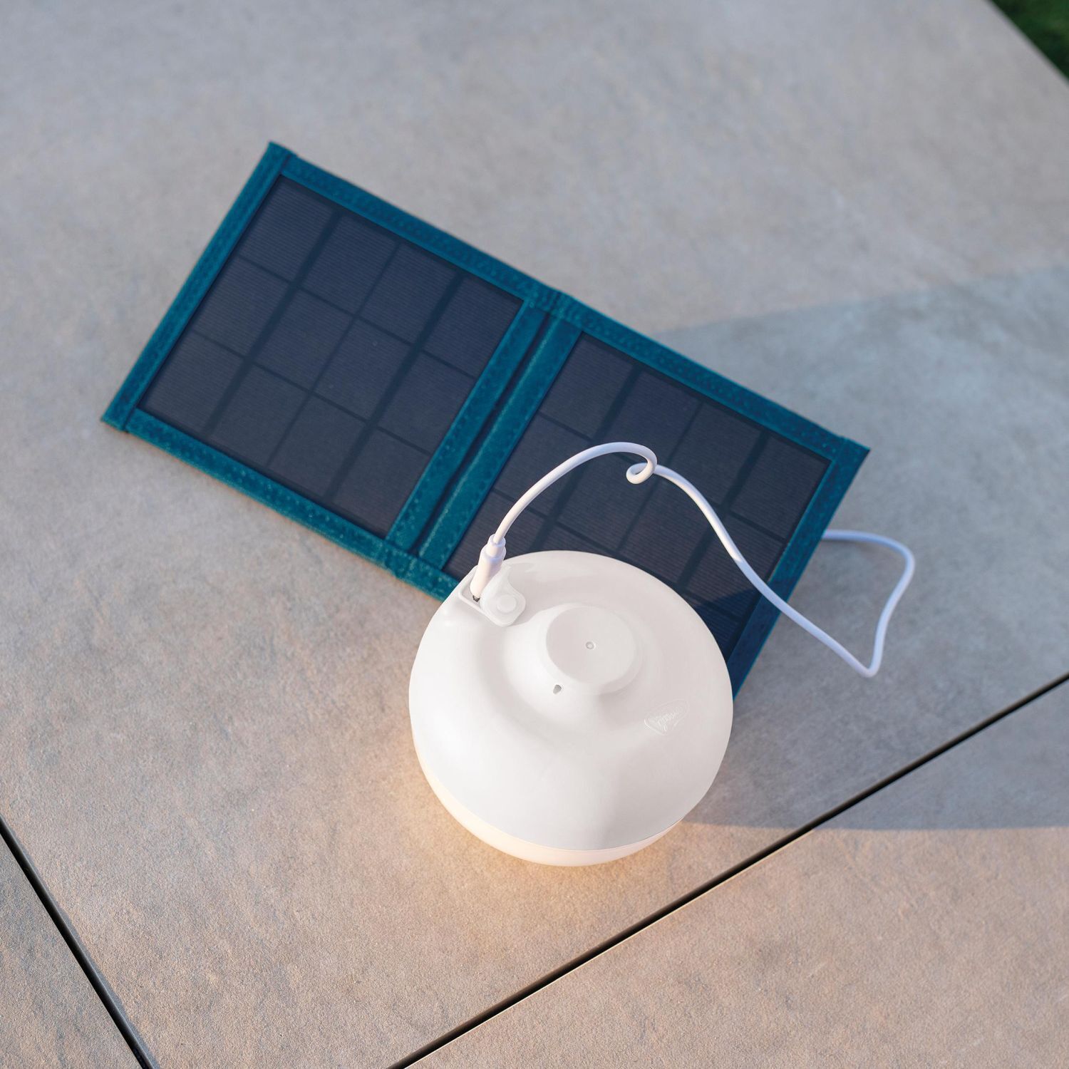 Ampoule LED Crochet Aimant 2700 K dimmable USB Solaire
