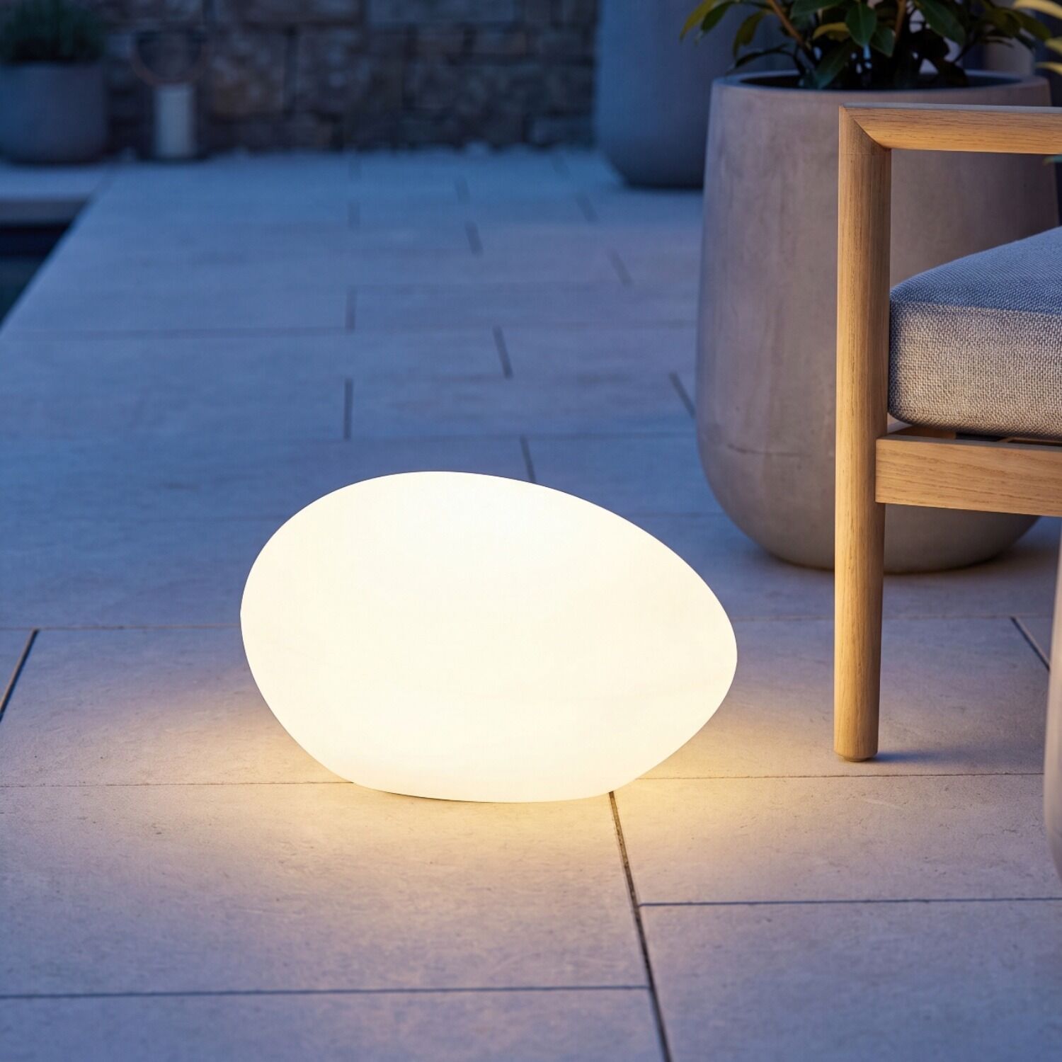 le126725-bodenleuchte-terrasse-garten-aussen-kunststoff-modern-minimalistisch-weiss-01 Steinlampe, Himmelslampe, Außenlampe, Stimmungsbeleuchtung, LED-Lampe