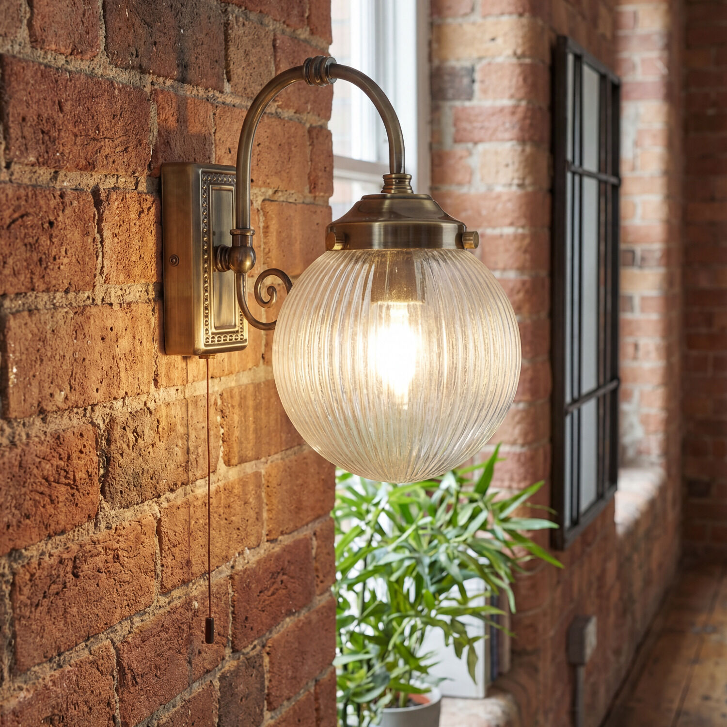 wandleuchte, messing, glaslampe, rund, kupferton