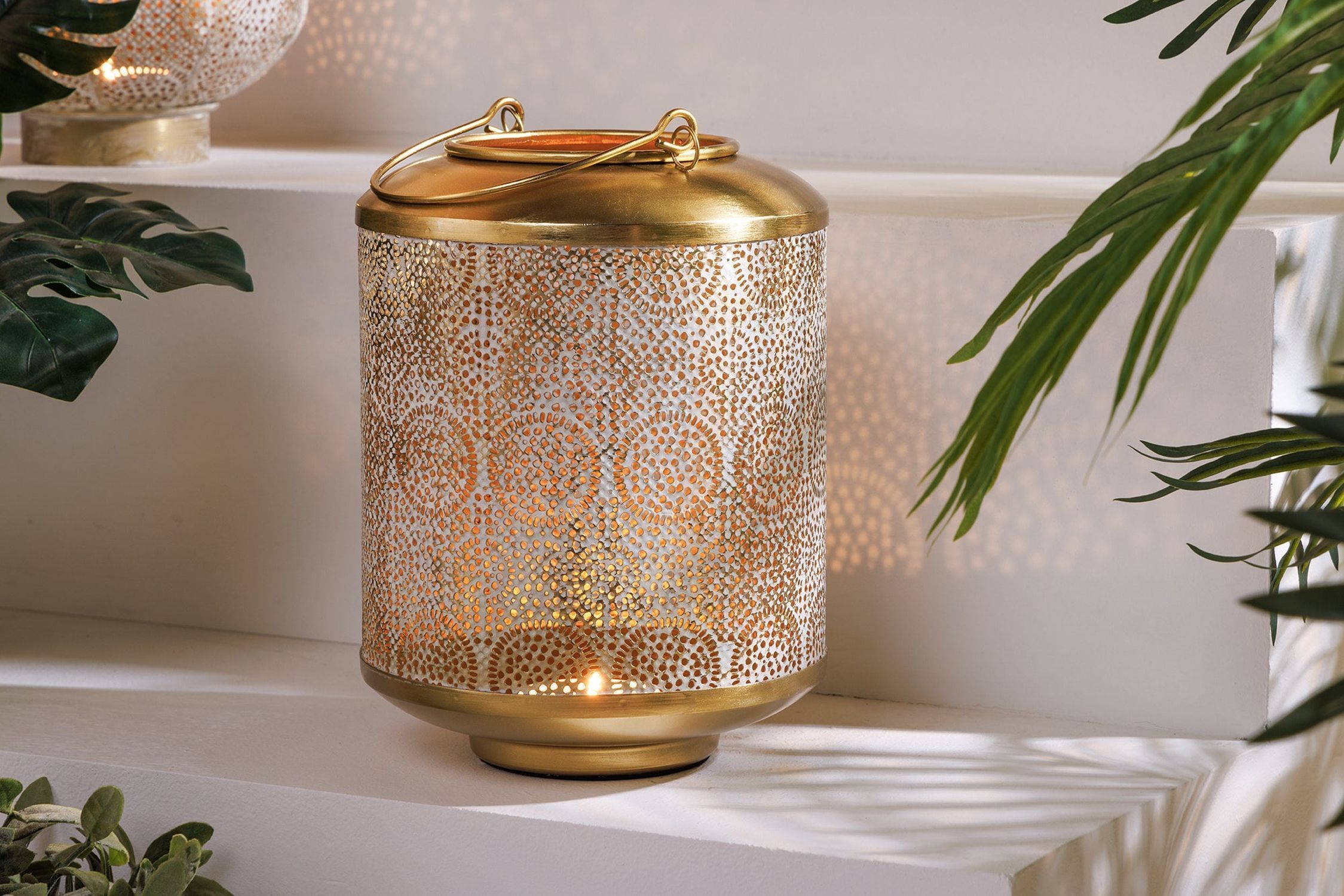 Laterne Eisen Ø 18 cm Weiß Gold Handarbeit REMUS Krug, Lampe