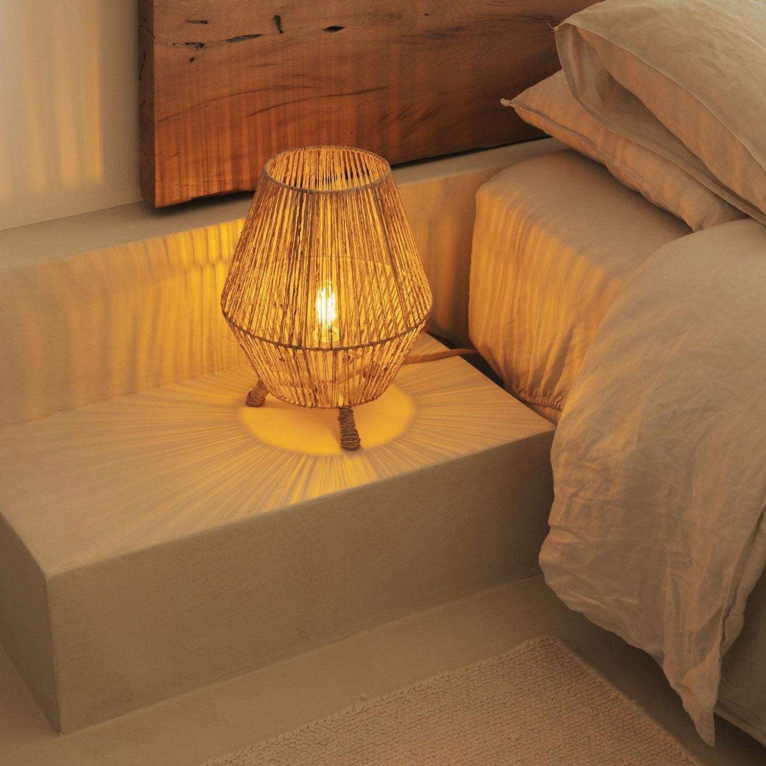 Lampe d'appoint Trépied en rotin H : 32,5 cm E27 YILAN Lampe