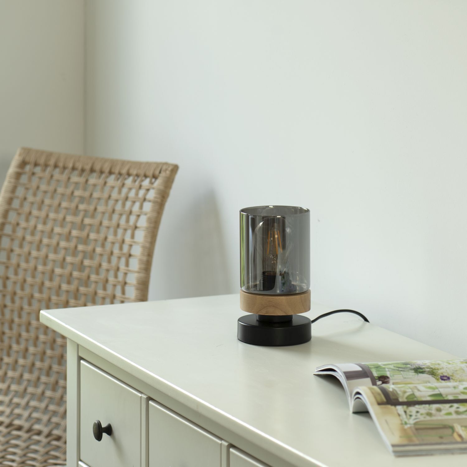 Lampe, Tischlampe, Tabelle, Innenarchitektur, Tischplatte