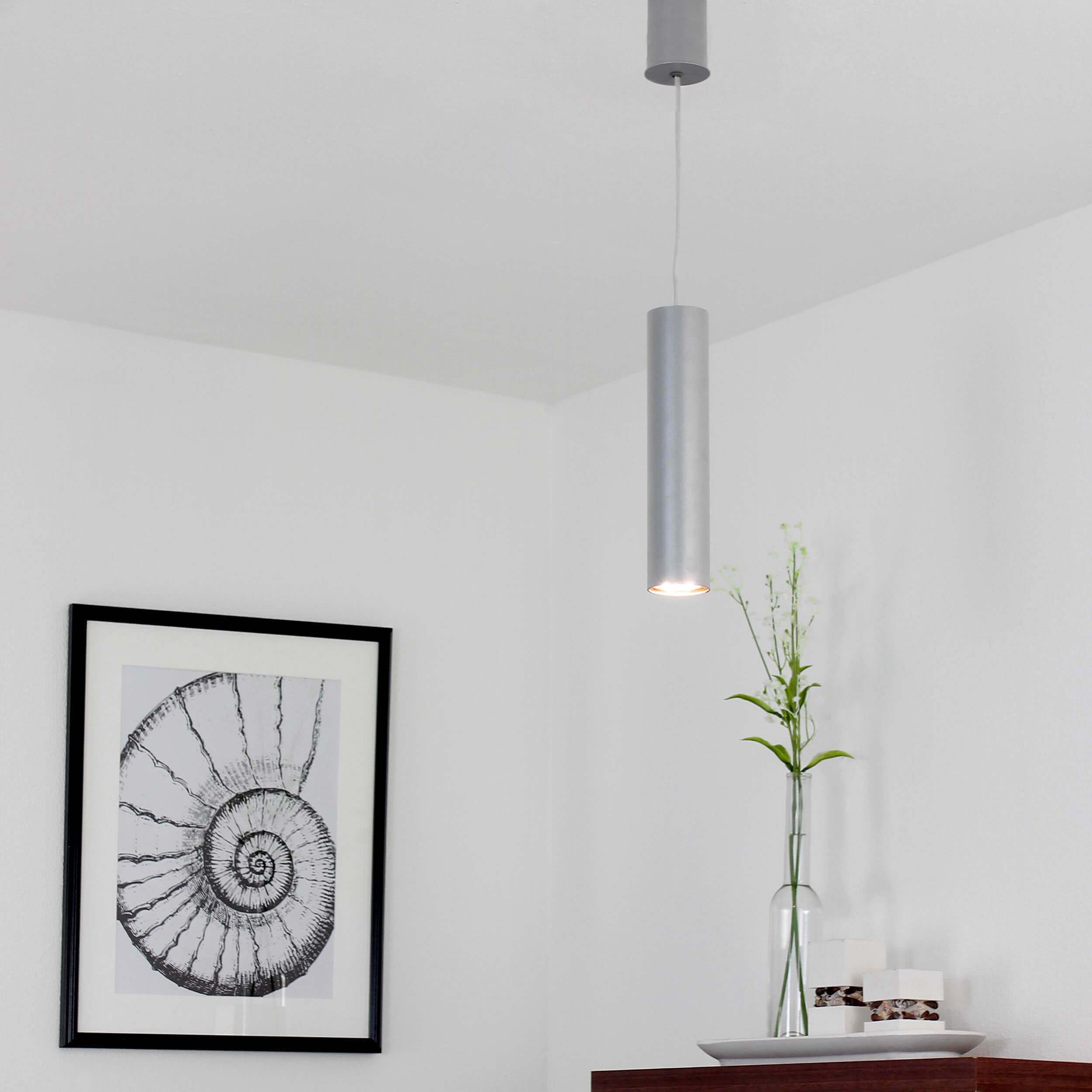 Pendelleuchte Metall Zylinder schmal Ø 5,5 cm Grau GU10 Drinnen, Innenarchitektur, Blumen-Arrangement, Lampe, Kronleuchter