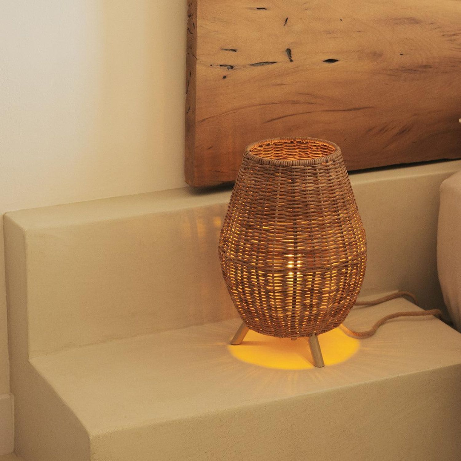 Lampe de table en rotin H : 32,5 cm Trépied naturel E27 FULDE