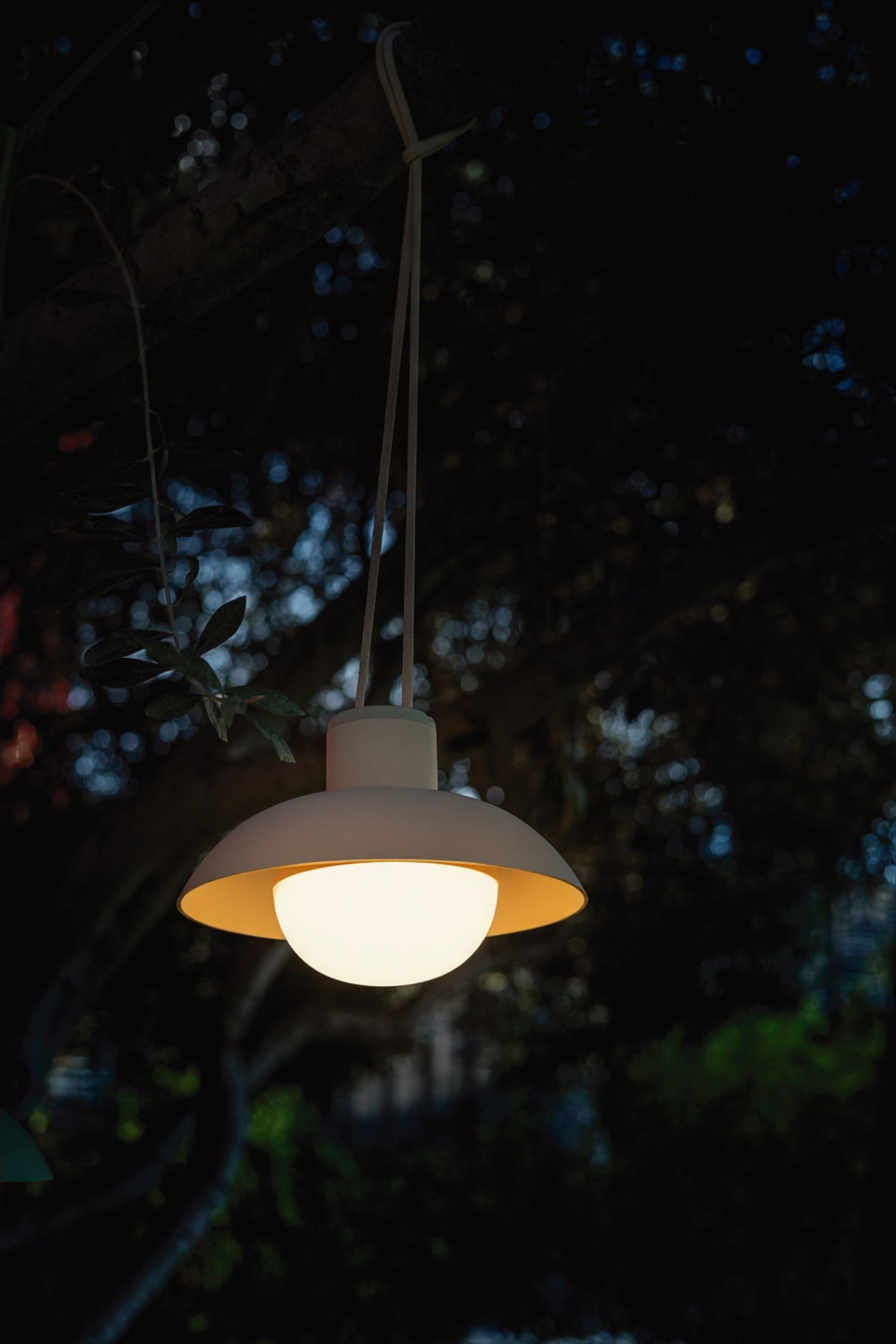 Lampe, Hängelampe, Außenbeleuchtung, LED, Schirm