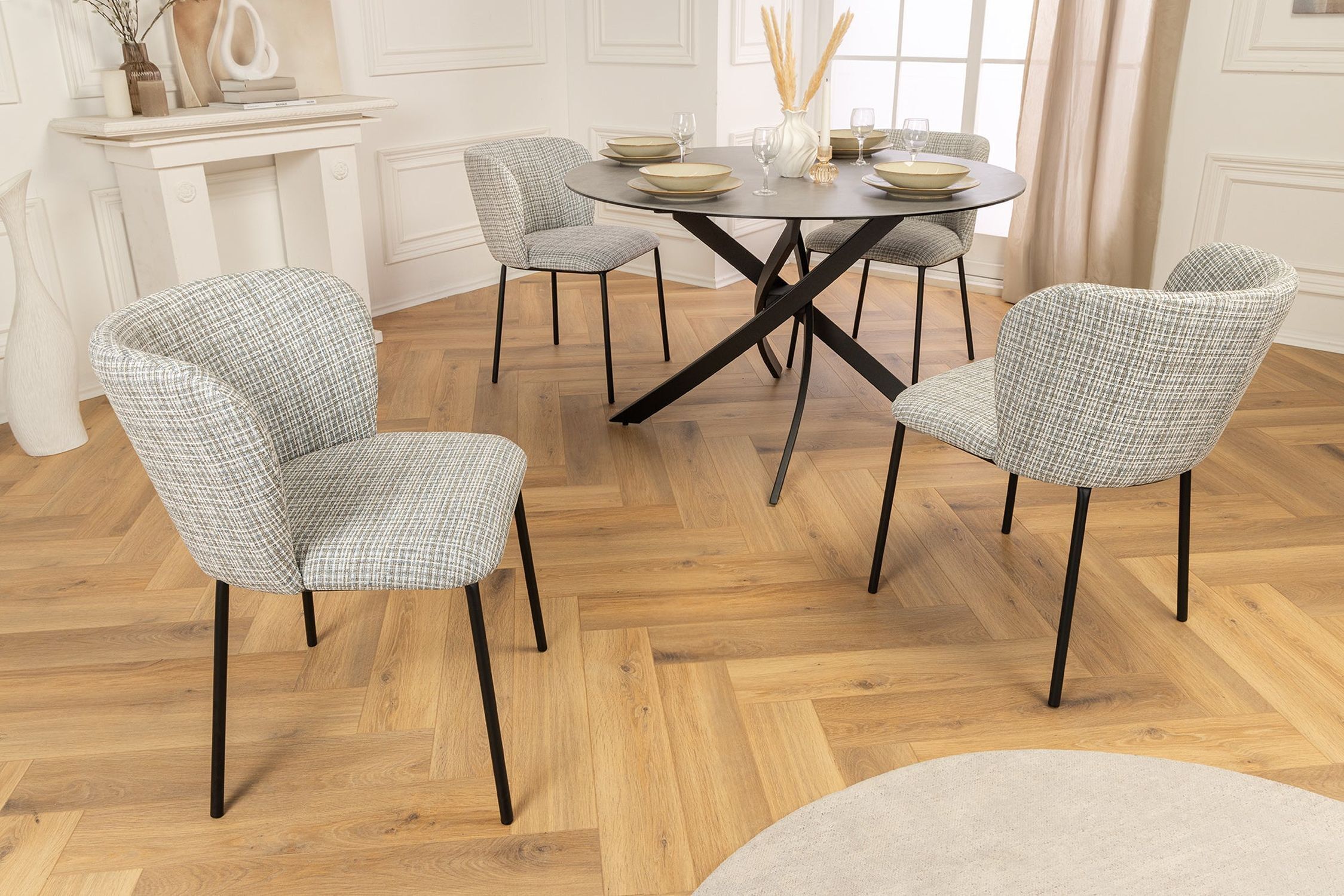 Chaise de salle à manger Blanc Bleu à carreaux Bouclé Métal sans accoudoirs Tabelle, Fußboden, Esstisch, Innenarchitektur, Tischplatte