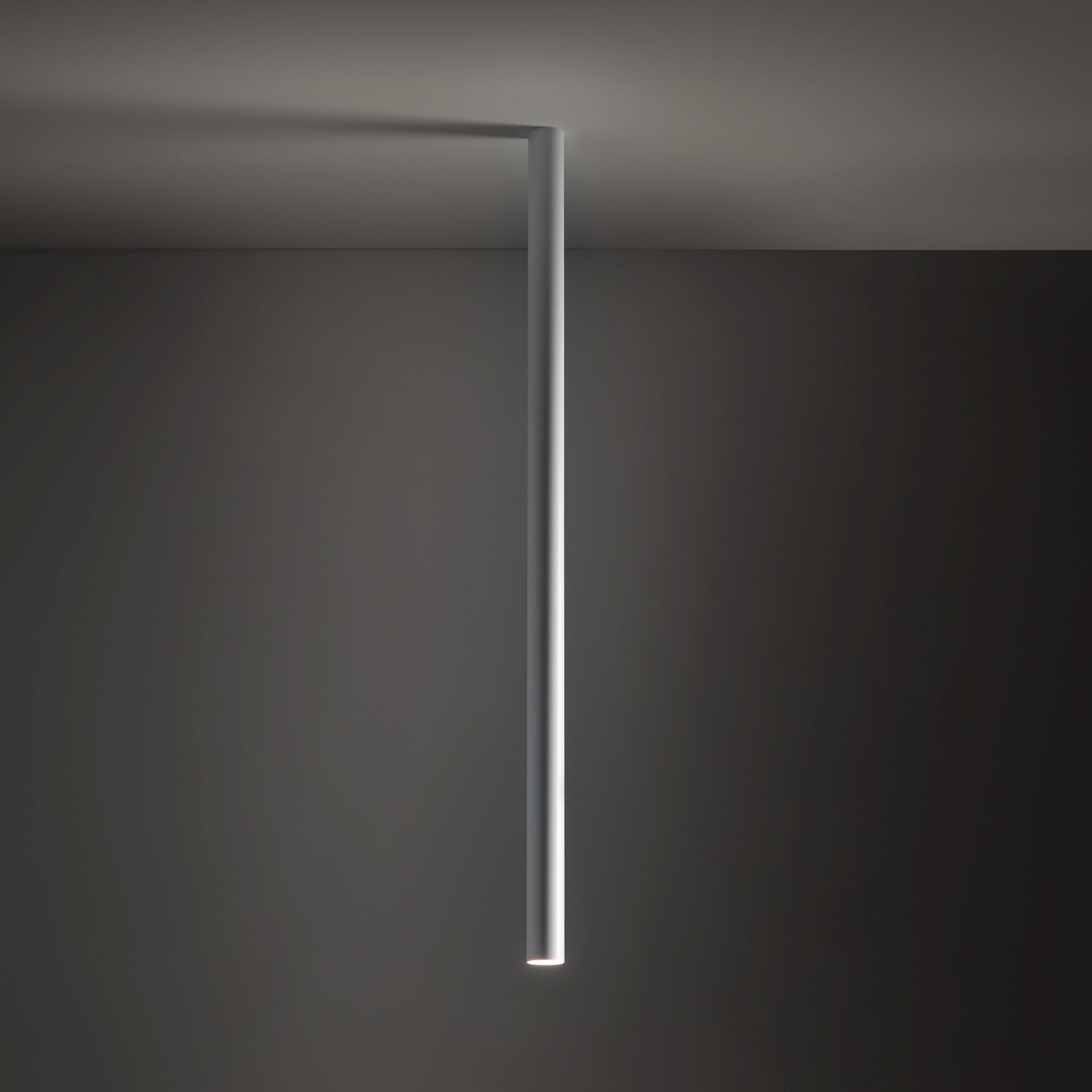 Pendelleuchte, LED-Röhre, linearer Licht, hängende Lampe, moderne Beleuchtung