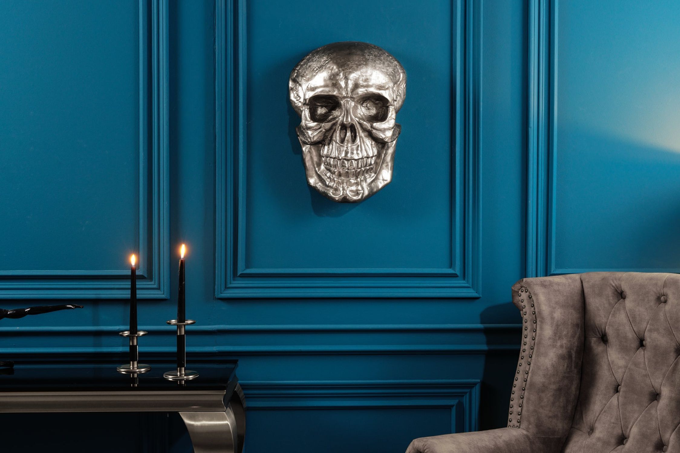 Statue décorative murale Crâne H : 40 cm en métal argenté
