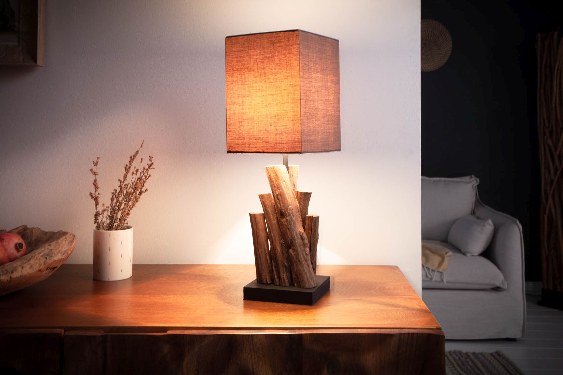 Tischlampe, Holzlampe, Lampenschirm, Holzstämme, Wohnzimmerdekoration