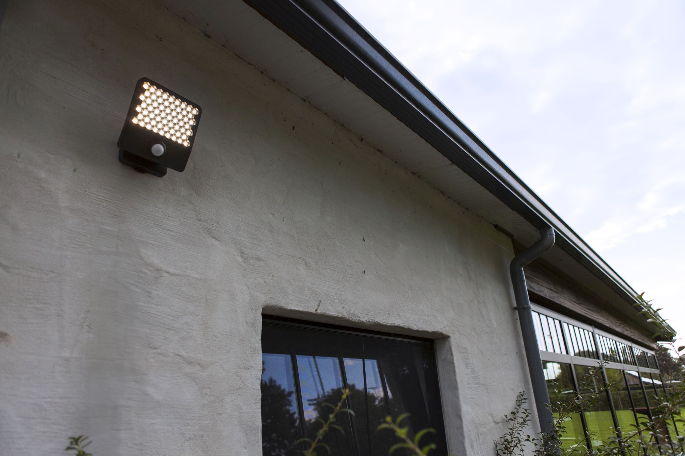 Applique LED avec détecteur de mouvement 4000 K IP54 mobile