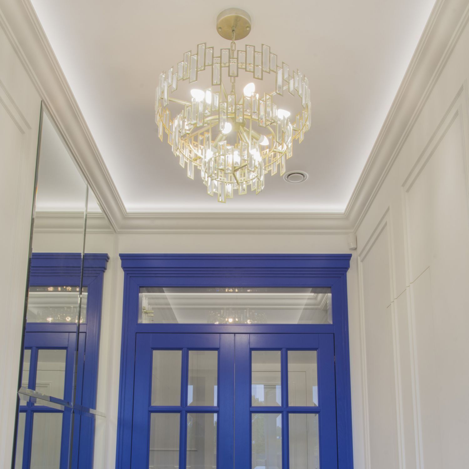 haengelampe-schlafzimmer-haengelampe-luester-aus-metall-azmara-9x-e14-bis-40w-champagner-klar-metall-kristall-le128229-05 leuchter, Beleuchtung, deckenleuchte, blaue tür, eingangsdekoration