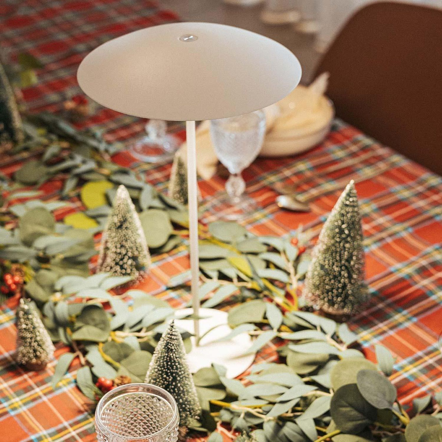 Lampe, Mobiliar, Tabelle, Tischplatte