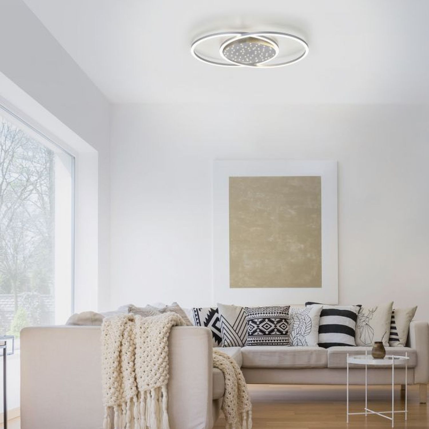 Dekoration für Zuhause, Couch, Wohnzimmer, Kissen, Deckenleuchte