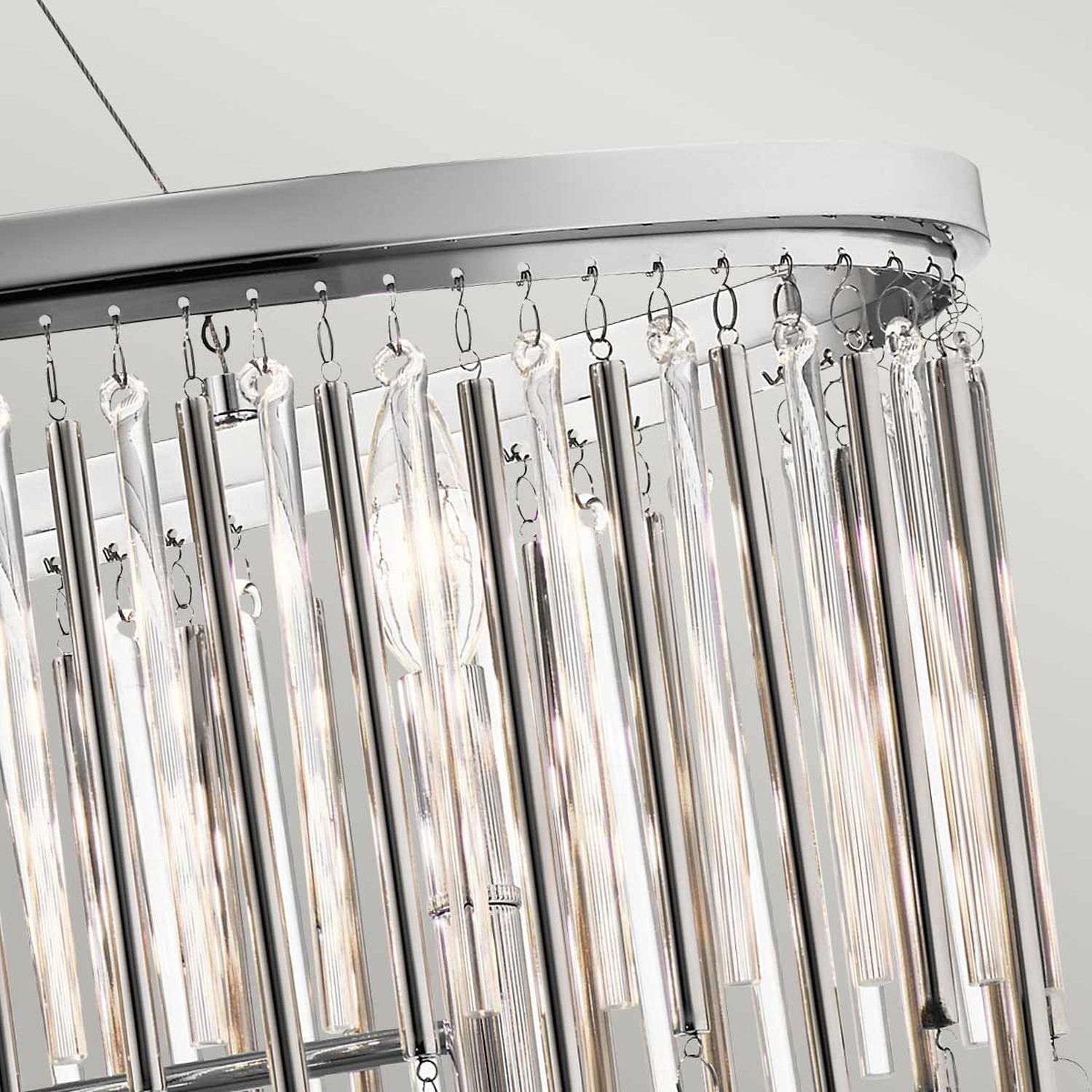 Suspension longue L : 91,6 cm Métal Verre H : max. 136,2 cm Chrome