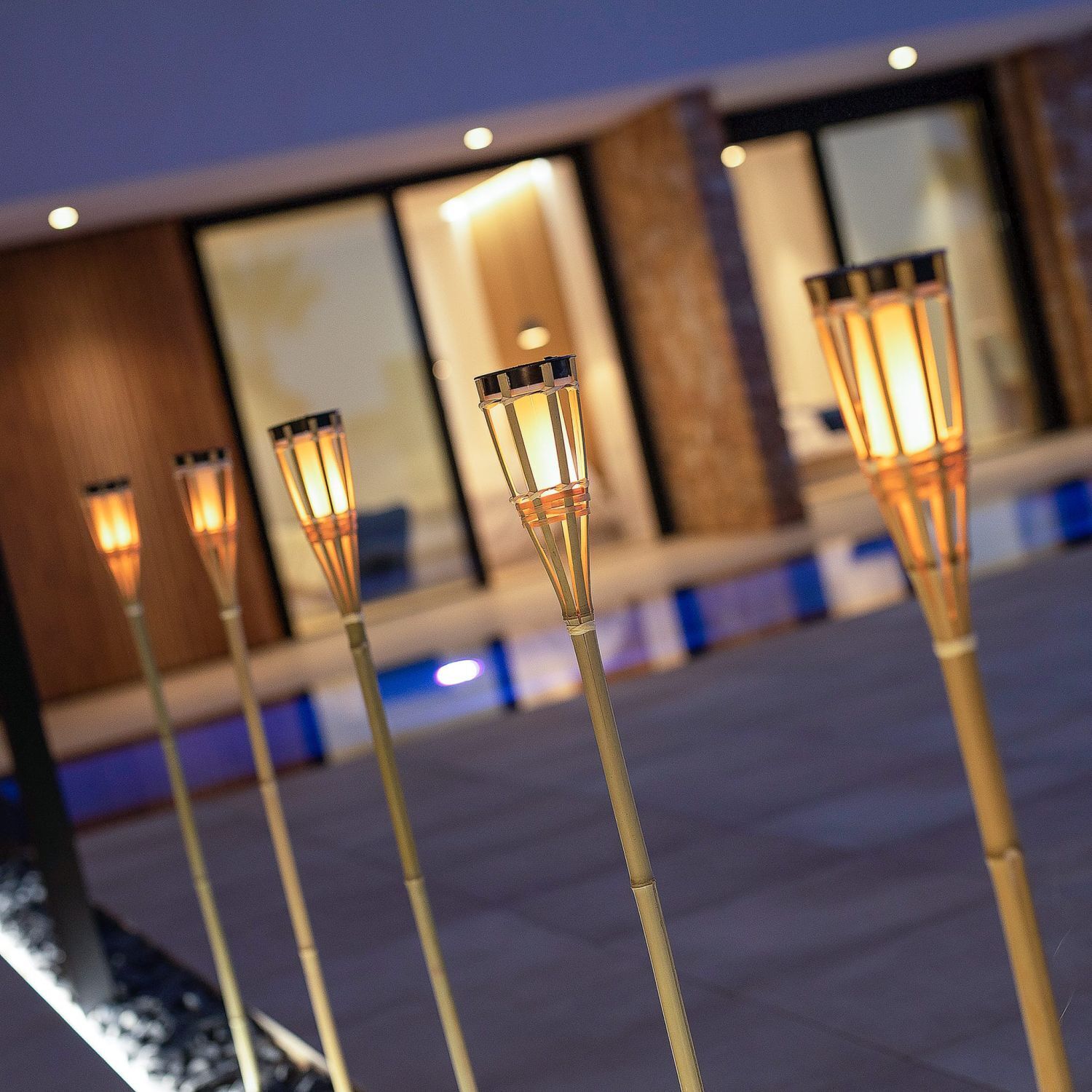 LED Außenleuchte Fackel Erdspieß Solar 120 cm hoch Bambus IP44 Beleuchtung, Lampe