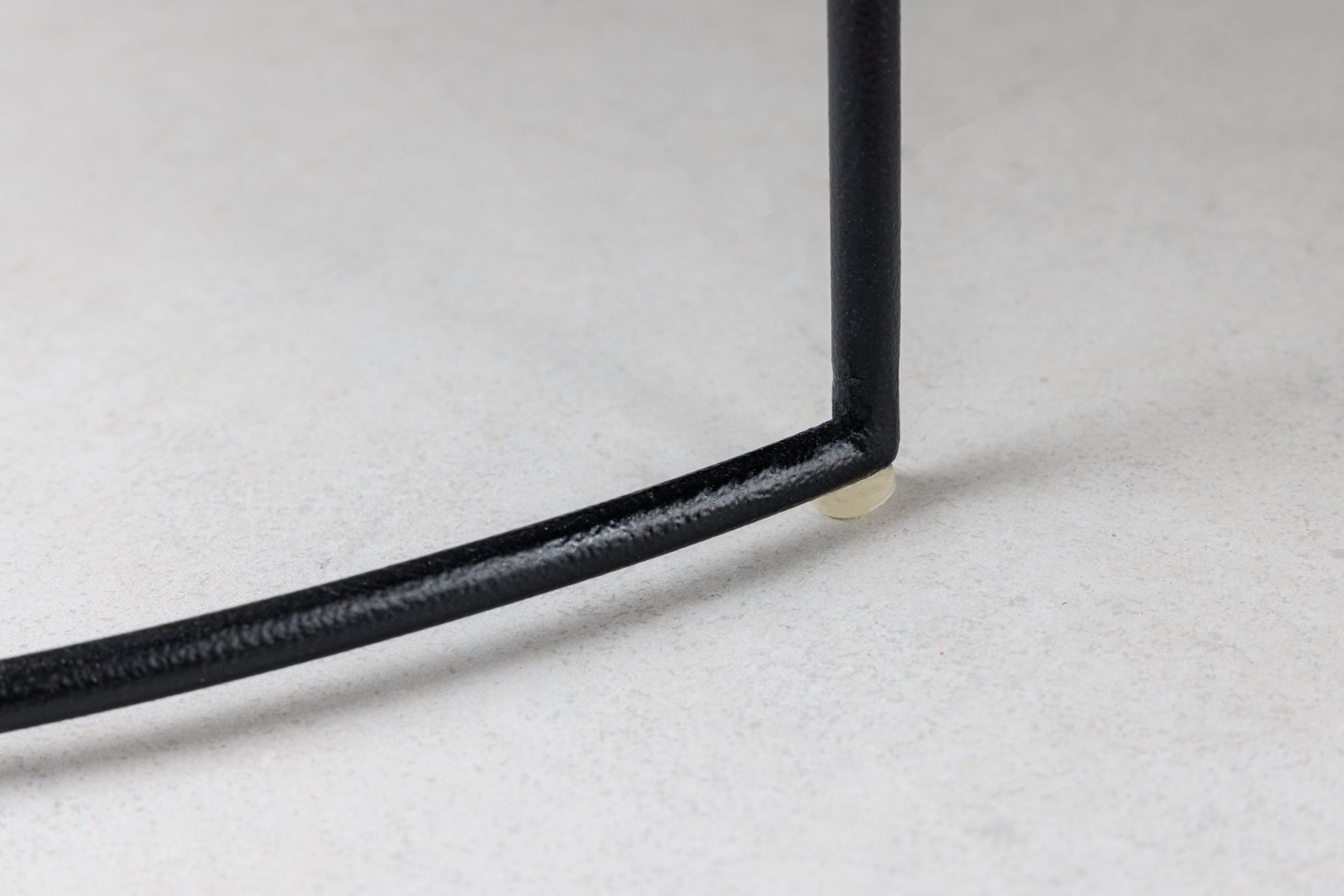 Couchtisch 2er Set in Gold Schwarz mit Tabletts Handarbeit Zubehör, Riemen