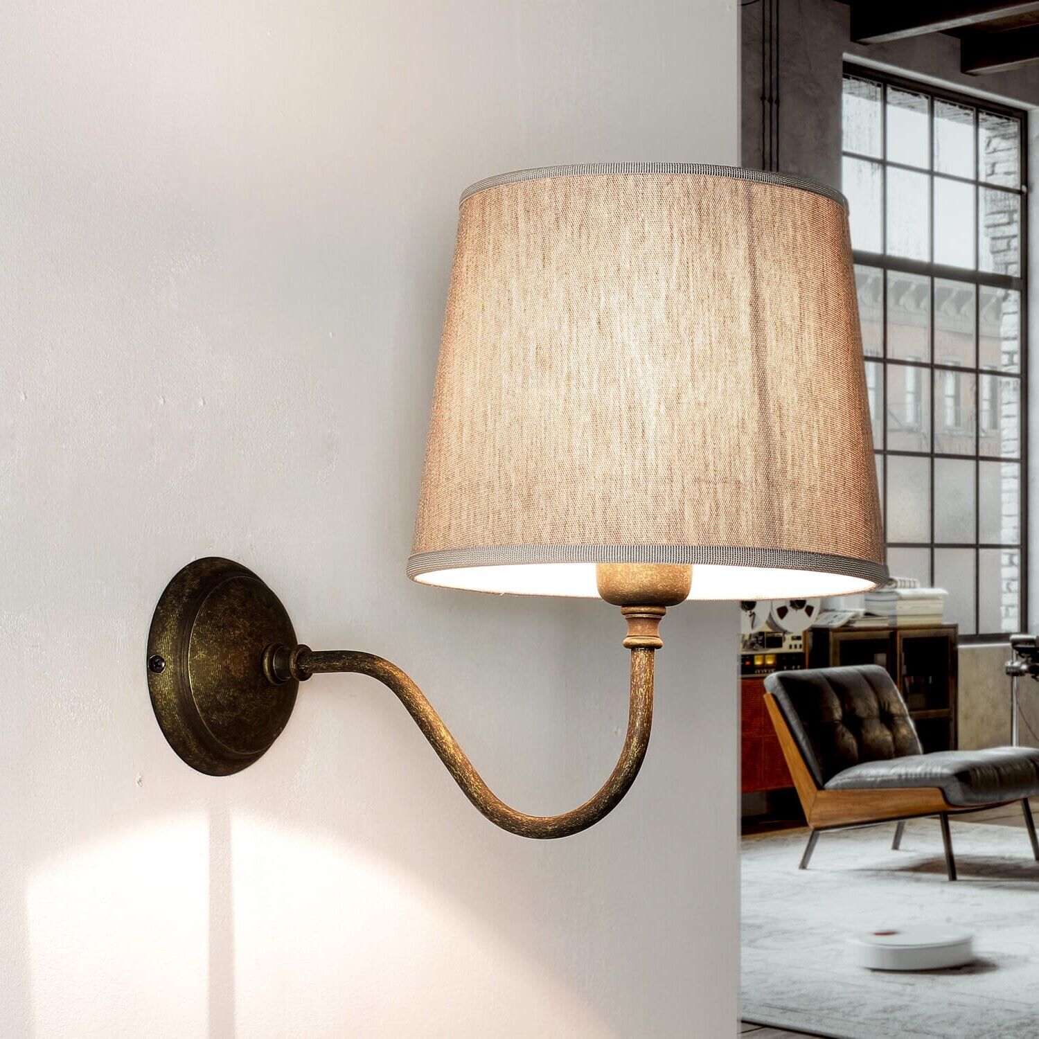 Wandleuchte aus Echt-Messing mit Stoffschirm Beige Lampe, Stuhl, Mobiliar